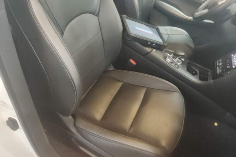 Used Infiniti QX50 2018 2.0T Four-Wheel Drive Smart Edition Right Front Seat