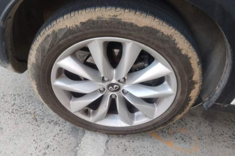 Used Infiniti QX50 2018 2.0T Two-Wheel-Drive Elite Edition Right Rear Wheel Hub
