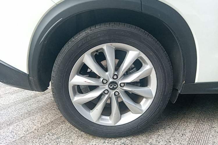 Used Infiniti QX50 2018 2.0T Two-Wheel Drive Fashion Edition Right Rear Wheel Hub