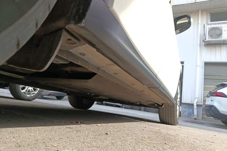 Used Infiniti QX50 2018 2.0T Four-Wheel Drive Smart Edition Right Side Sill