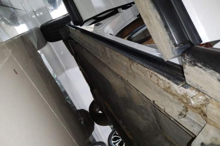 Used Infiniti QX50 2018 2.0T Four-Wheel Drive Smart Edition Right Side Sill