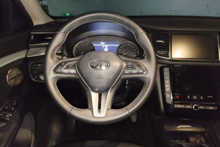 Used Infiniti QX50 2018 2.0T Two-Wheel Drive Fashion Edition Steering Wheel