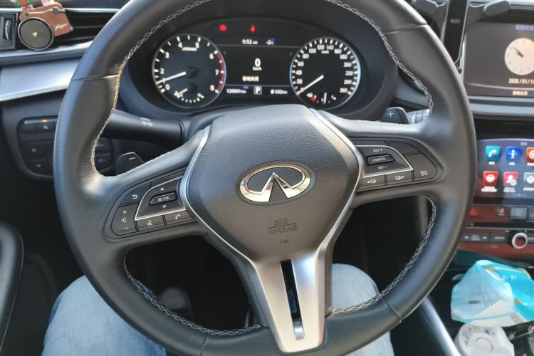 Used Infiniti QX50 2018 2.0T Two-Wheel Drive Fashion Edition Steering Wheel