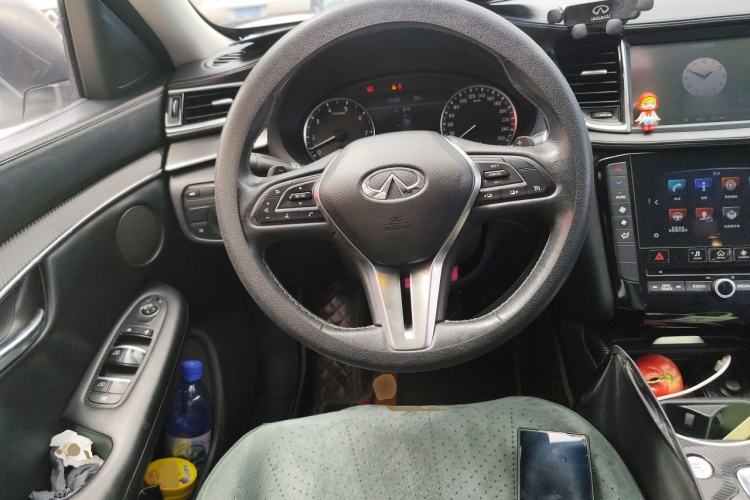 Used Infiniti QX50 2018 2.0T Two-Wheel-Drive Elite Edition Steering Wheel
