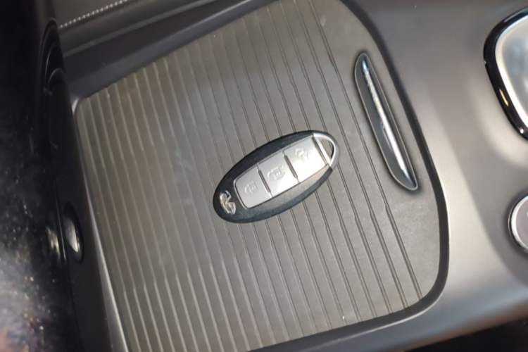 Used Infiniti QX50 2018 2.0T Two-Wheel-Drive Elite Edition Vehicle Key
