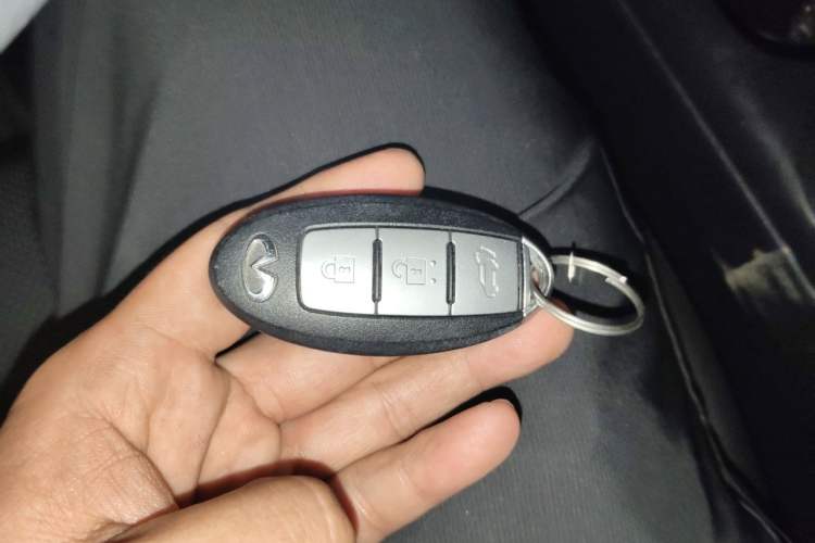 Used Infiniti QX50 2018 2.0T Two-Wheel Drive Fashion Edition Vehicle Key