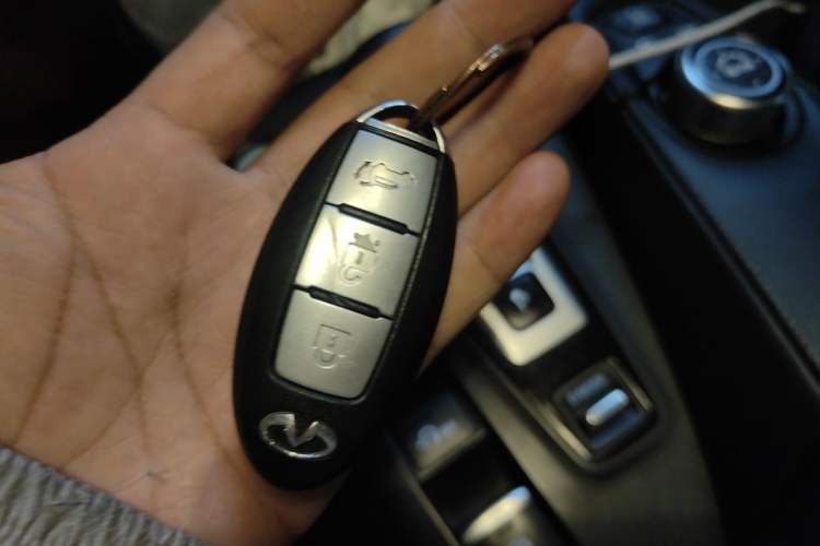 Used Infiniti QX50 2018 2.0T Four-Wheel Drive Elite Edition Vehicle Key