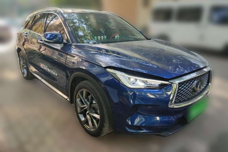 Used Infiniti QX50 2019 2.0T 30th Anniversary Limited Edition Front Right 45 Deg