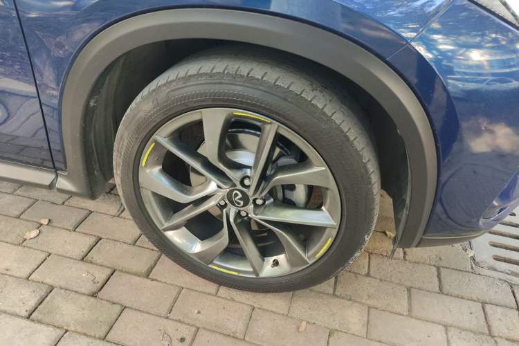 Used Infiniti QX50 2019 2.0T 30th Anniversary Limited Edition Right Front Wheel Hub