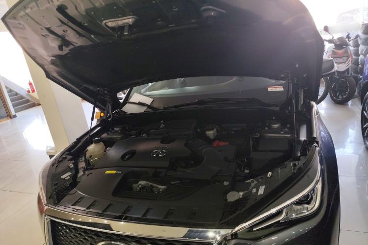 Used Infiniti QX50 2019 2.0T 30th Anniversary Limited Edition Engine Bay