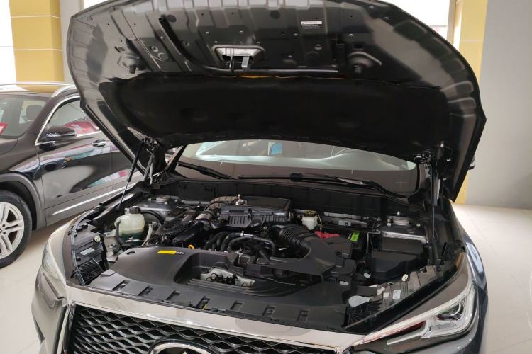 Used Infiniti QX50 2019 2.0T 30th Anniversary Limited Edition Engine Bay