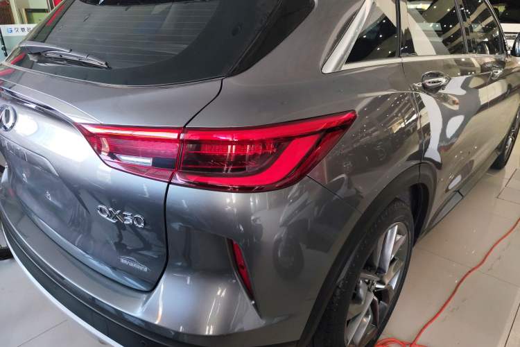 Used Infiniti QX50 2019 2.0T 30th Anniversary Limited Edition Exterior 6