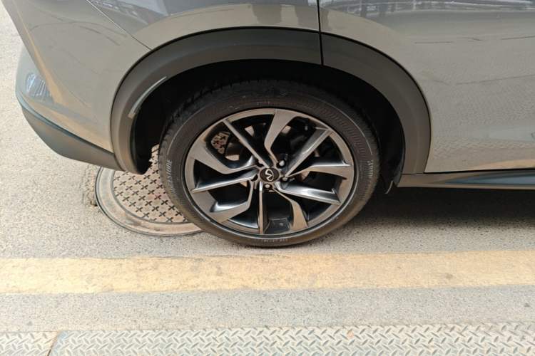 Used Infiniti QX50 2019 2.0T 30th Anniversary Limited Edition Right Rear Wheel Hub