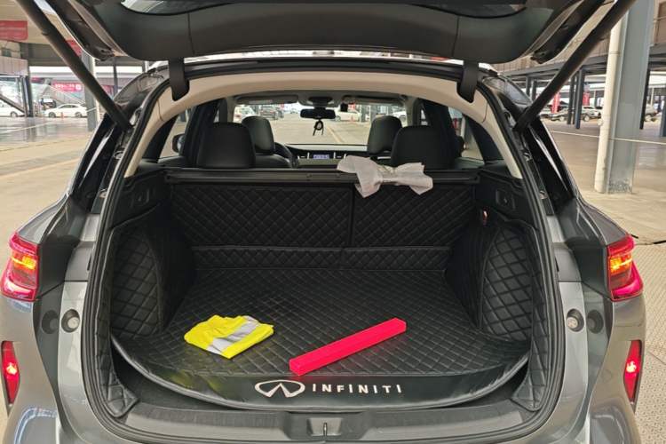 Used Infiniti QX50 2019 2.0T 30th Anniversary Limited Edition Trunk
