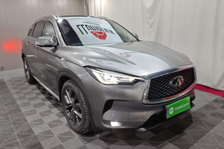 Used Infiniti QX50 2019 2.0T 30th Anniversary Limited Edition Front Right 45 Deg