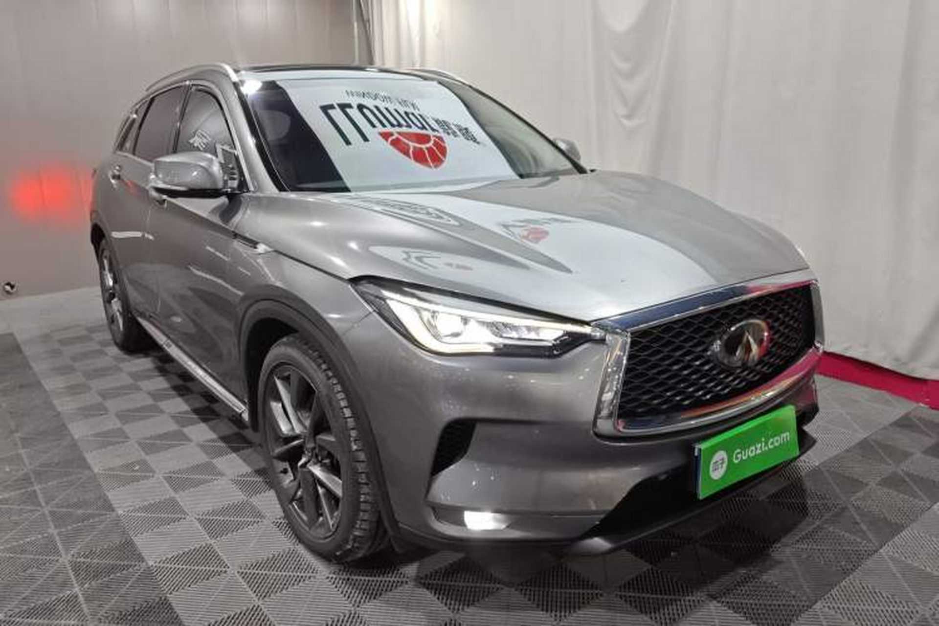 Used Infiniti QX50 2019 2.0T 30th Anniversary Limited Edition Front Right 45 Deg