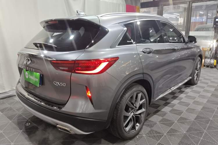 Used Infiniti QX50 2019 2.0T 30th Anniversary Limited Edition Rear Right 45 Deg