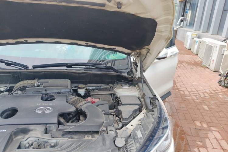 Used Infiniti QX50 2019 2.0T 30th Anniversary Limited Edition Engine Bay Left