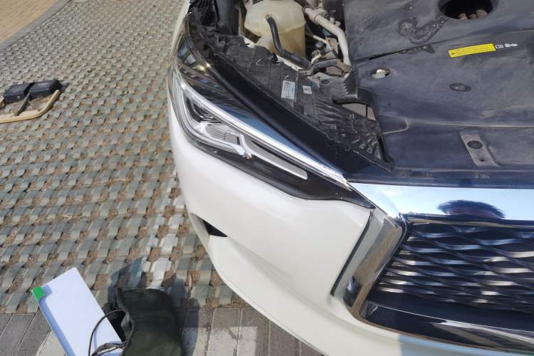 Used Infiniti QX50 2019 2.0T 30th Anniversary Limited Edition Right Front Headlight