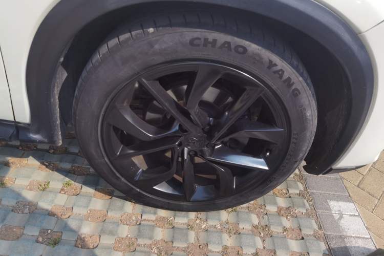 Used Infiniti QX50 2019 2.0T 30th Anniversary Limited Edition Right Front Wheel Hub