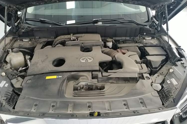 Used Infiniti QX50 2020 Revised Version 2.0T All-Wheel Drive Elite Edition Engine Bay