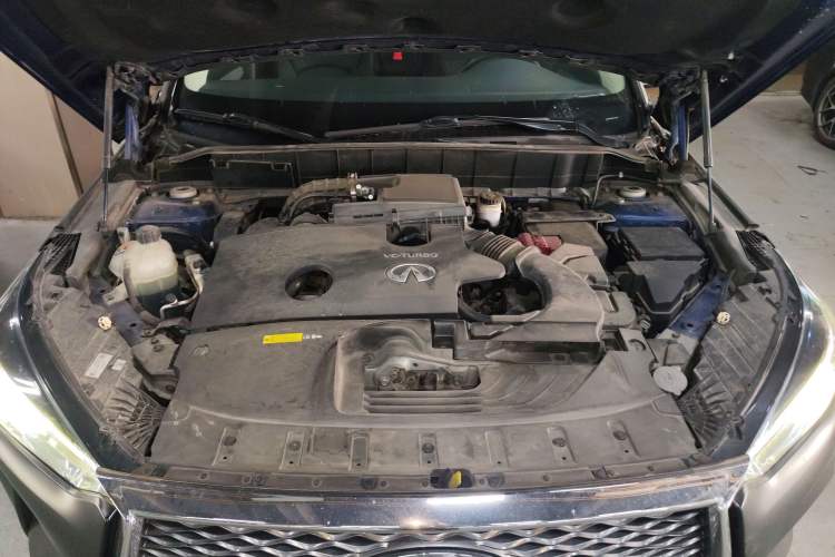 Used Infiniti QX50 2020 Revised Version 2.0T Two-Wheel Drive Fashion Edition Engine Bay