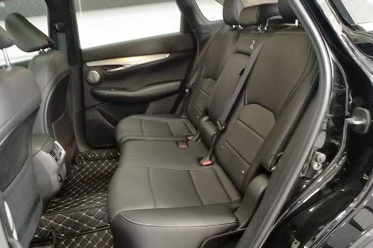Used Infiniti QX50 2020 Revised Version 2.0T All-Wheel Drive Elite Edition Left Rear Seat