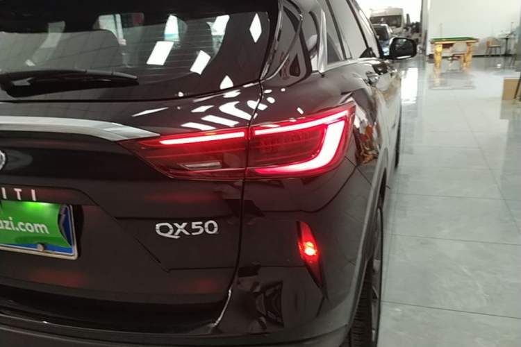 Used Infiniti QX50 2020 Revised Version 2.0T All-Wheel Drive Elite Edition Right Rear Taillight