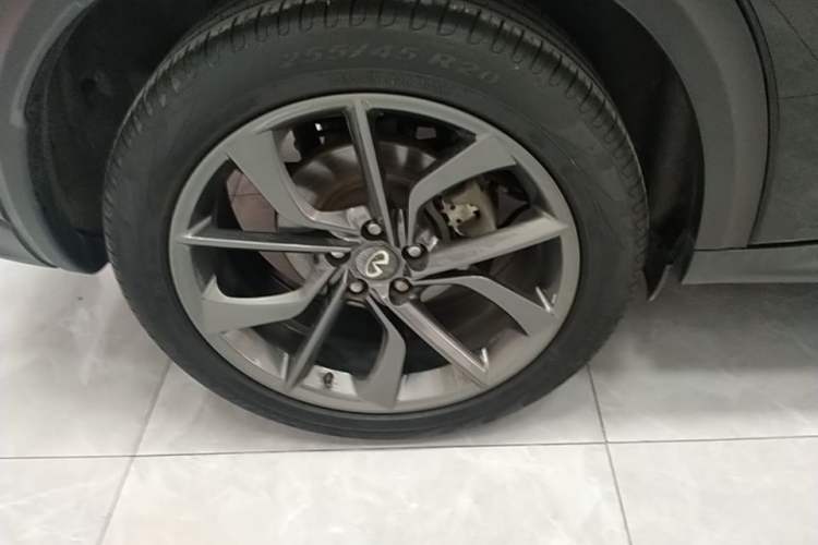 Used Infiniti QX50 2020 Revised Version 2.0T All-Wheel Drive Elite Edition Right Rear Wheel Hub