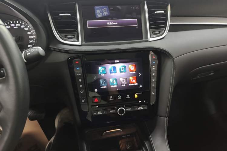 Used Infiniti QX50 2020 Revised Version 2.0T All-Wheel Drive Elite Edition Audio And AC Panel