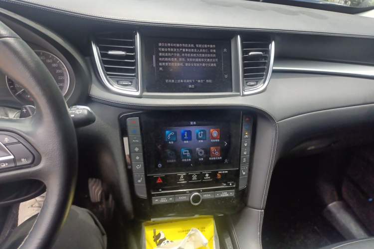 Used Infiniti QX50 2020 Revised Version 2.0T All-Wheel Drive Navigation Edition Audio And AC Panel