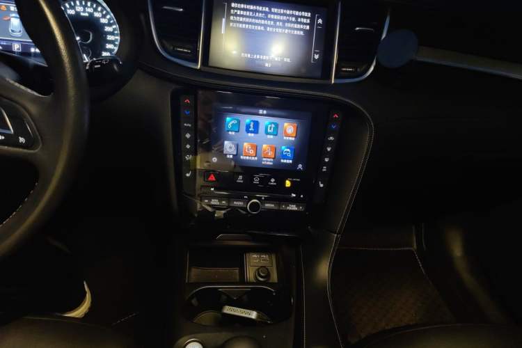 Used Infiniti QX50 2020 Revised Version 2.0T Two-Wheel Drive Fashion Edition Audio And AC Panel