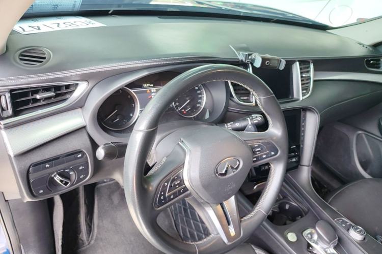 Used Infiniti QX50 2020 2.0T Two-Wheel Drive Fashion Edition Center Console