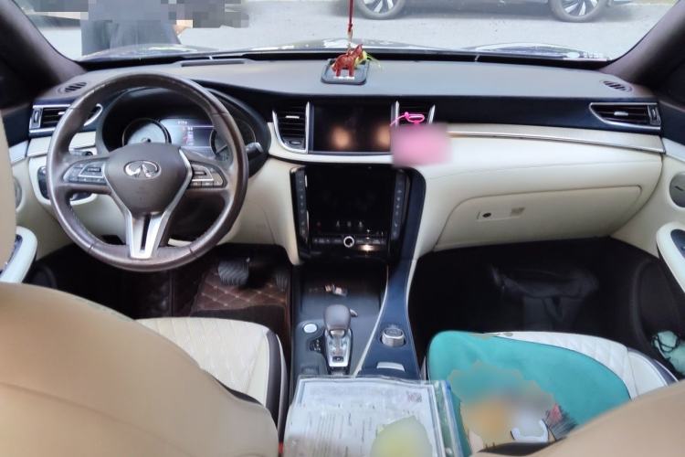 Used Infiniti QX50 2020 Revised Version 2.0T Four-Wheel Drive Flagship Edition Center Console