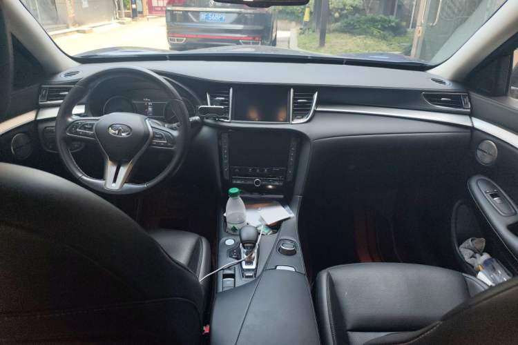 Used Infiniti QX50 2020 Revised Version 2.0T All-Wheel Drive Elite Edition Center Console