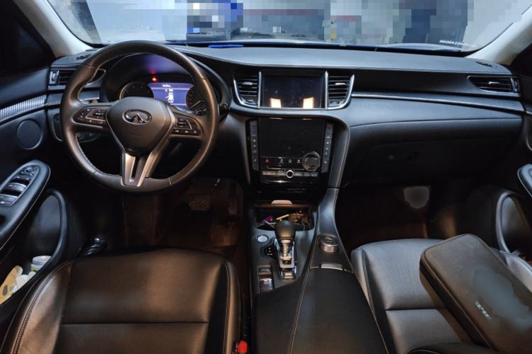 Used Infiniti QX50 2020 2.0T All-Wheel-Drive Elite Version Center Console