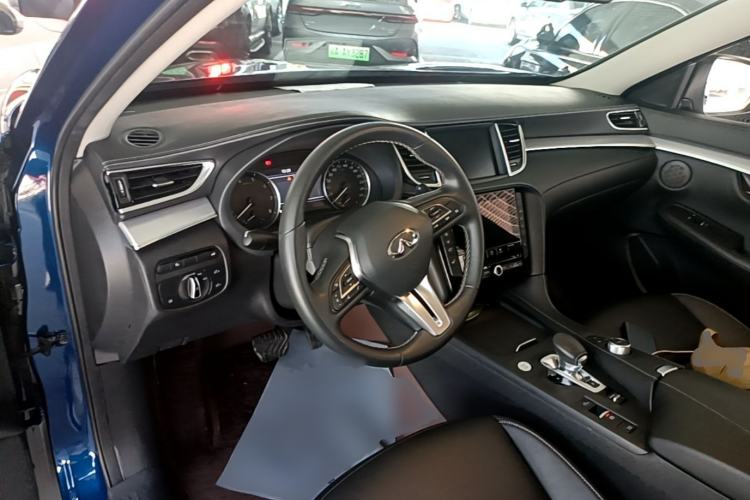 Used Infiniti QX50 2020 2.0T Two-Wheel Drive Fashion Edition Center Console