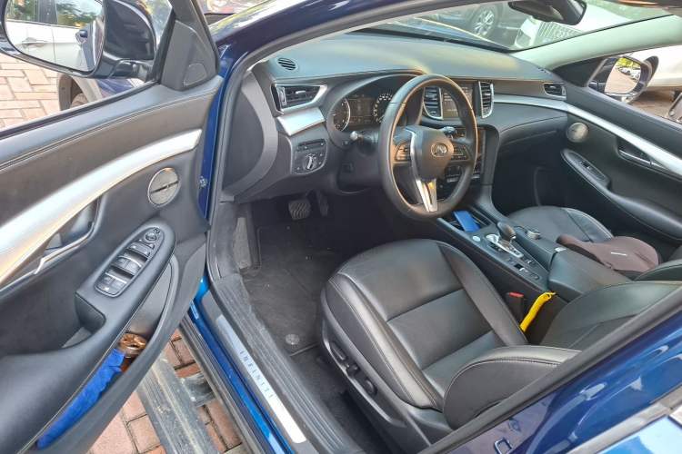 Used Infiniti QX50 2020 2.0T All-Wheel-Drive Elite Version Driver Seat