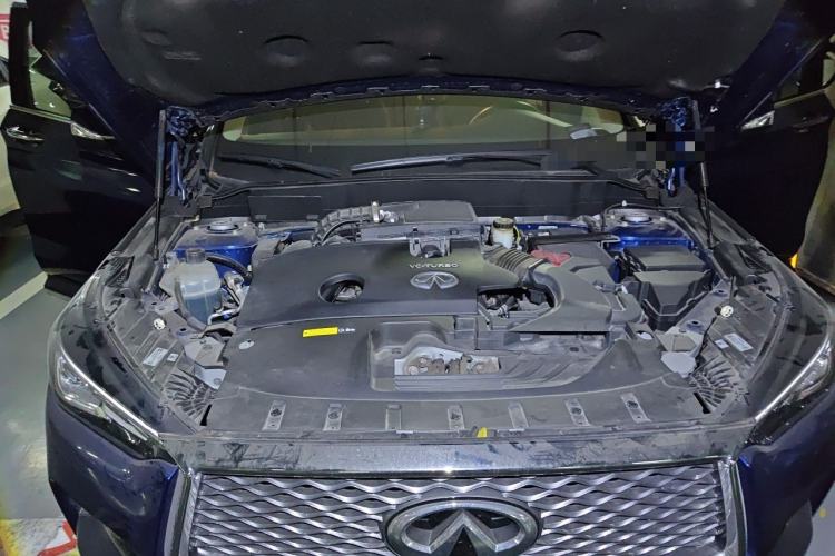 Used Infiniti QX50 2020 2.0T Two-Wheel Drive Fashion Edition Engine Bay