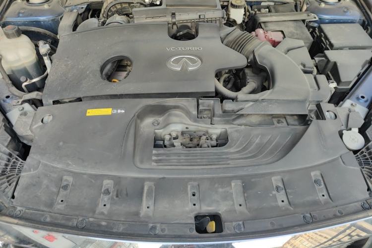 Used Infiniti QX50 2020 2.0T All-Wheel-Drive Elite Version Engine Bay