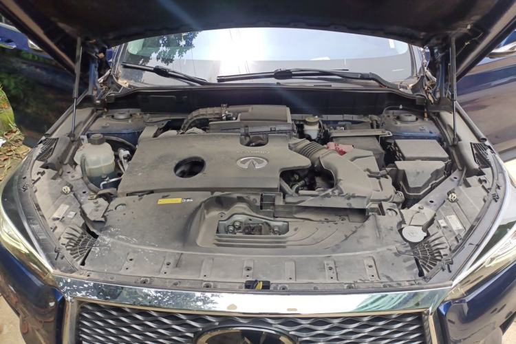 Used Infiniti QX50 2020 Revised Version 2.0T All-Wheel Drive Navigation Edition Engine Bay