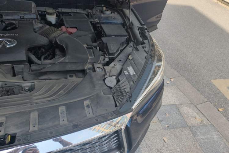 Used Infiniti QX50 2020 Revised Version 2.0T All-Wheel Drive Elite Edition Engine Bay Left
