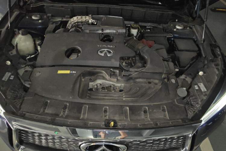 Used Infiniti QX50 2020 2.0T All-Wheel-Drive Elite Version Engine Bay