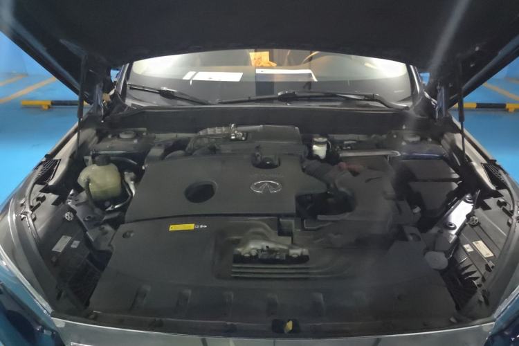 Used Infiniti QX50 2020 2.0T All-Wheel-Drive Elite Version Engine Bay