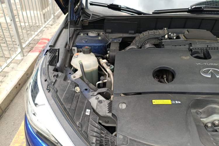 Used Infiniti QX50 2020 Revised Version 2.0T All-Wheel Drive Elite Edition Engine Bay Right