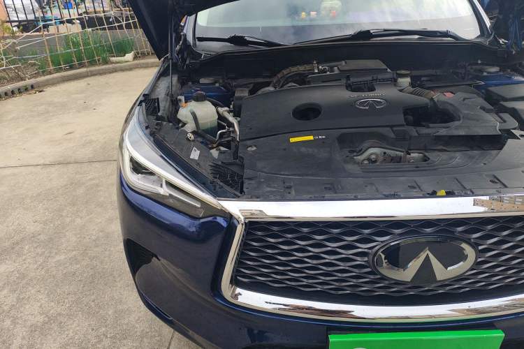 Used Infiniti QX50 2020 Revised Version 2.0T All-Wheel Drive Navigation Edition Engine Bay Right
