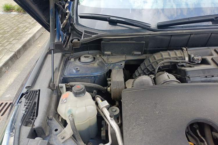 Used Infiniti QX50 2020 2.0T Four-Wheel Drive Navigation Edition Engine Bay Right