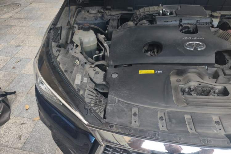 Used Infiniti QX50 2020 Revised Version 2.0T All-Wheel Drive Elite Edition Engine Bay Right