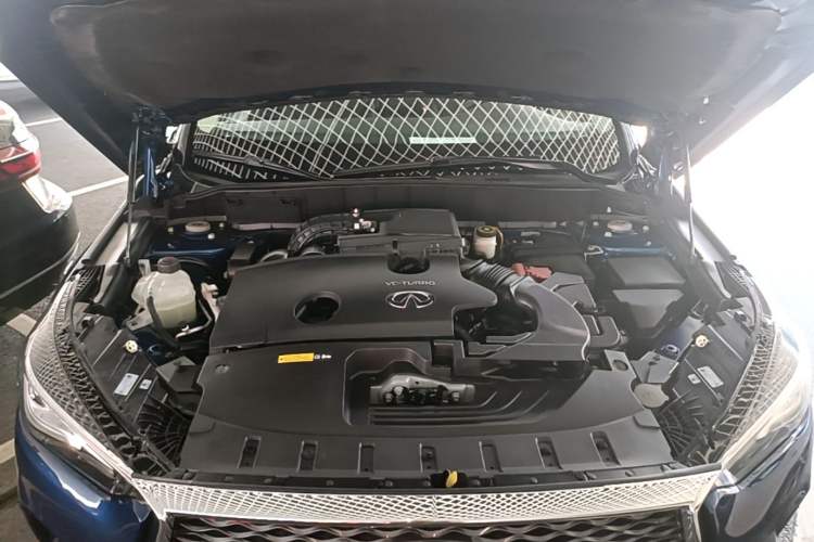 Used Infiniti QX50 2020 2.0T Two-Wheel Drive Fashion Edition Engine Bay