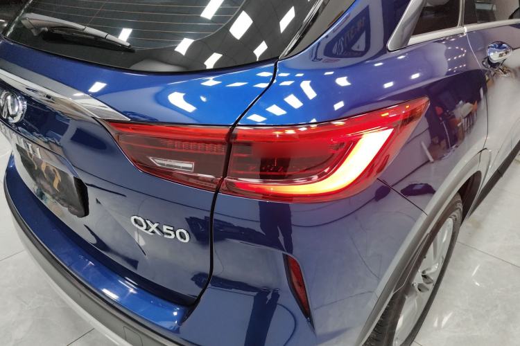 Used Infiniti QX50 2020 2.0T All-Wheel-Drive Elite Version Exterior 3